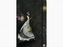 Pictura Gaëlle Boissonnard Cuaderno de Tapa Dura - 13x21cm - Cierre con Cinta Elastica - Cinta de Raso para Marcar La Pagina - 192 Paginas con Lineas